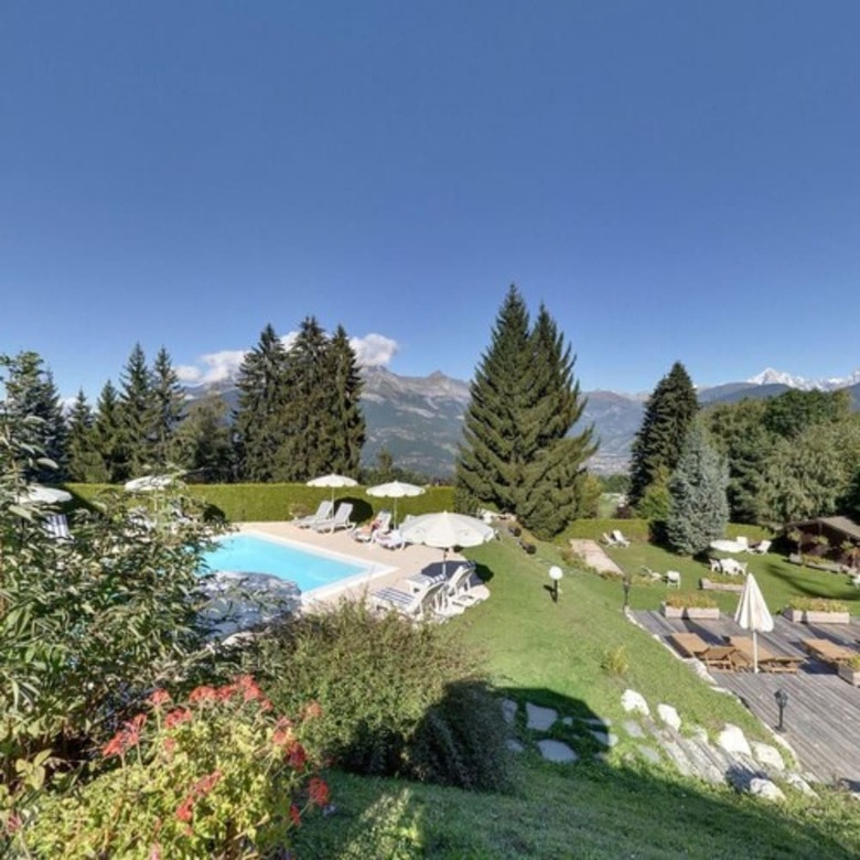 Hotel Aux Ducs De Savoie
