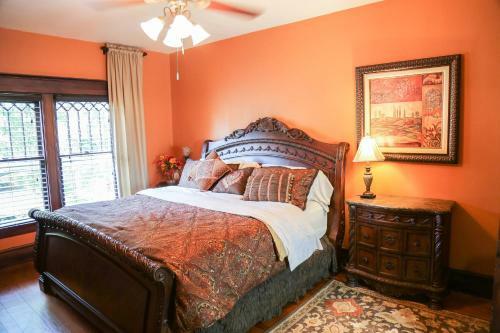 Bed & Breakfast Iron Horse Inn