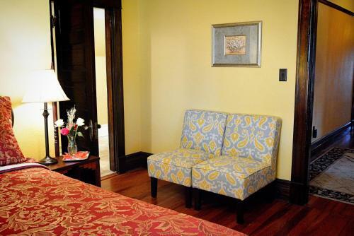 Bed & Breakfast Iron Horse Inn