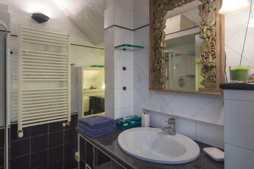 Apartamento Villa Ambra - Genova Resort B&B Accomodations