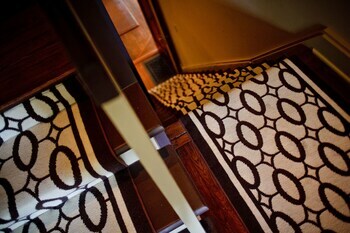 Stonehurst Place Bed & Breakfast