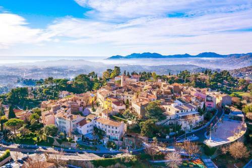 Villa C�te D'azur View Of Cannes Bay