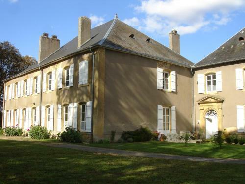 Hostal Maison D'h�tes Le Ch�teau De Puxe