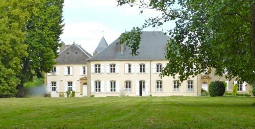 Hostal Maison D'h�tes Le Ch�teau De Puxe