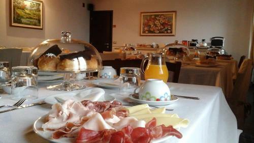 Agroturismo La Corte Di Langa