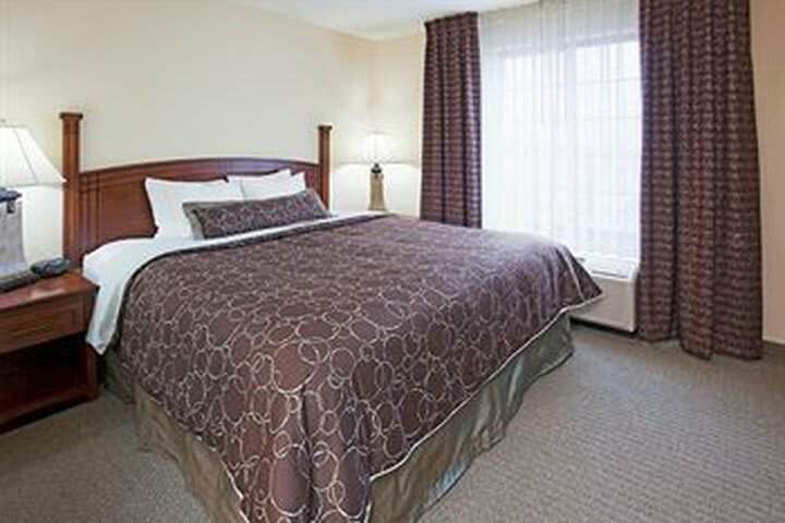 Hotel Staybridge Suites Milwaukee West-oconomowoc