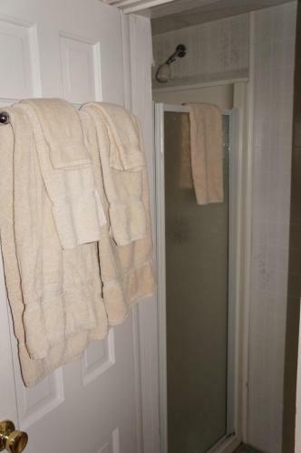 Hostal 463 Beacon Street Guest House