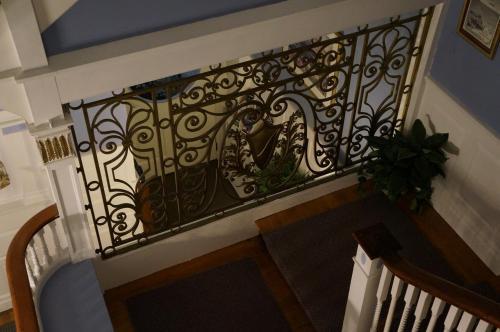 Hostal 463 Beacon Street Guest House