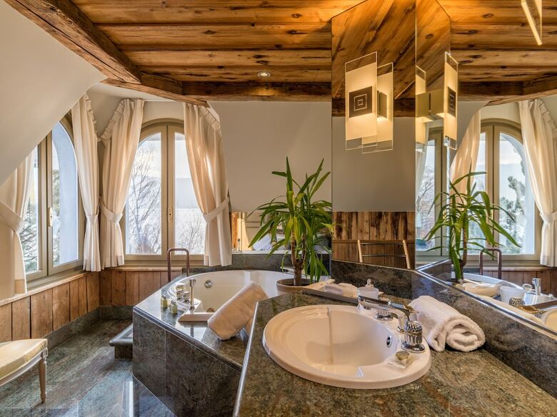Hotel H�tel Restaurant Yoann Conte Bord Du Lac