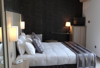 Aparthotel Boutique Hotel L'escale Cot� Port