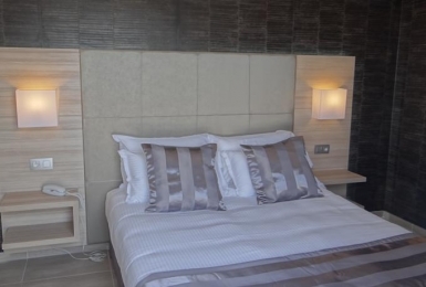 Aparthotel Boutique Hotel L'escale Cot� Port