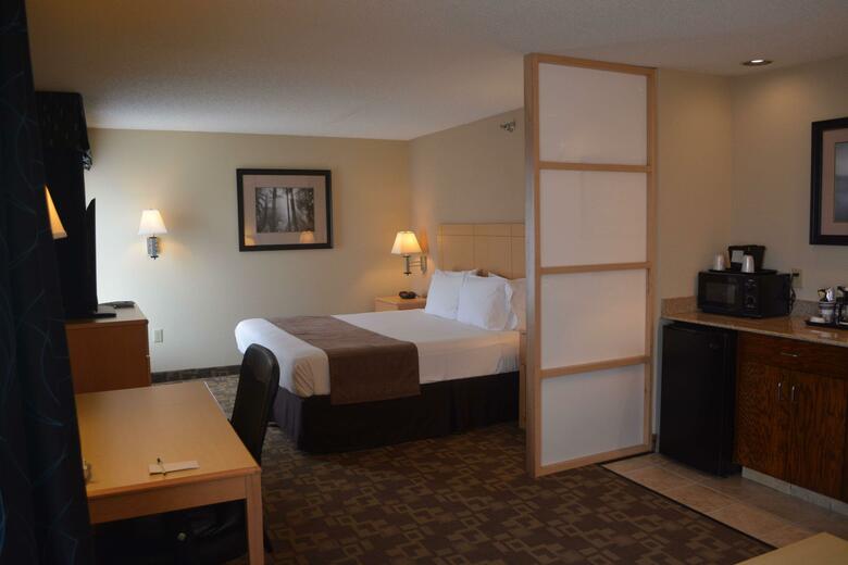 Best Western Roanoke Rapids Hotel & Suites