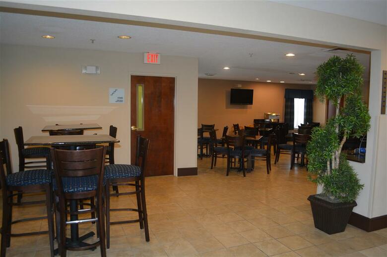 Best Western Roanoke Rapids Hotel & Suites