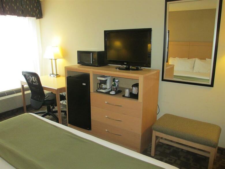 Best Western Roanoke Rapids Hotel & Suites