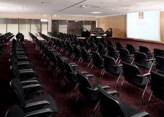 Hotel Clarion Suites S�nart Paris Sud****