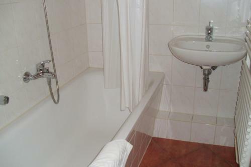 Hostal Pension Am Renner
