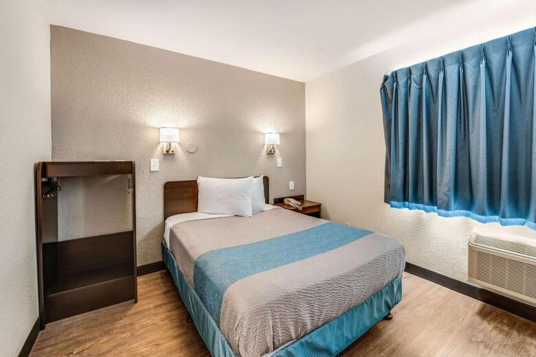 Motel 6 Fort Wayne