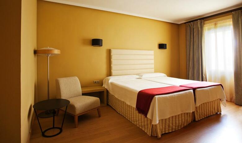 Hotel NH Collection C�ceres Palacio de Oquendo