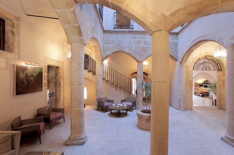 Hotel NH Collection C�ceres Palacio de Oquendo