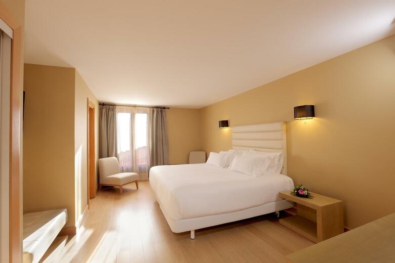 Hotel NH Collection C�ceres Palacio de Oquendo