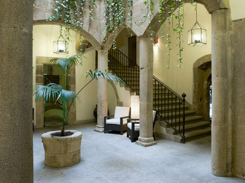 Hotel NH Collection C�ceres Palacio de Oquendo