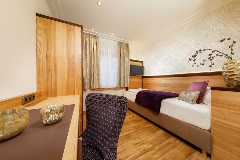 Hotel Kurcafe