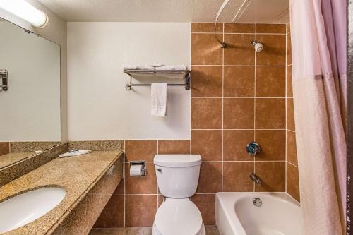 Motel 6 Dallas Desoto Lancaster