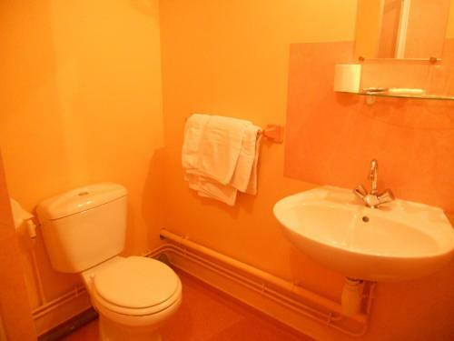 Hotel Auberge Du Saut Des Cuves