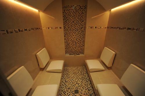 Aparthotel Apartments Restaurant Rusctlea