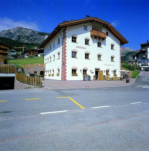 Aparthotel Apartments Restaurant Rusctlea