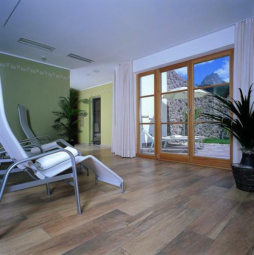 Aparthotel Apartments Restaurant Rusctlea