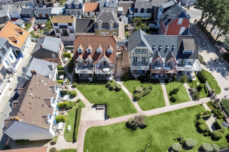 Aparthotel Pierre & Vacances Premium � R�sidence De La Plage �