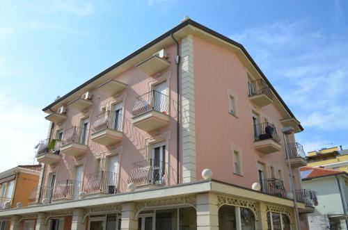 Apartamento Residence 1 Uno Studio & Suites