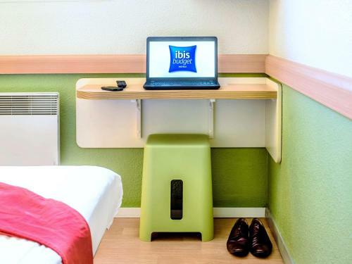 Hotel Ibis Budget Petite For�t