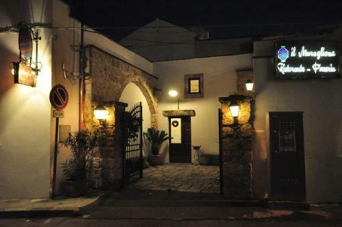 Felline In Bed&breakfast