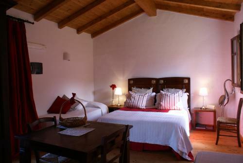 Hostal Agriturismo L'aglientu B&B