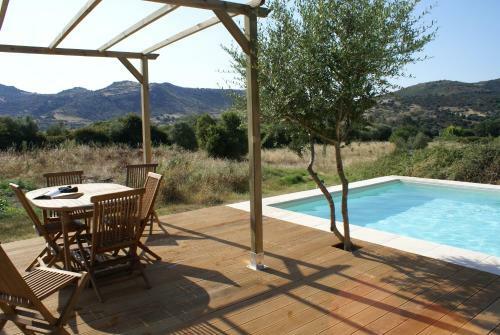 Hostal Agriturismo L'aglientu B&B