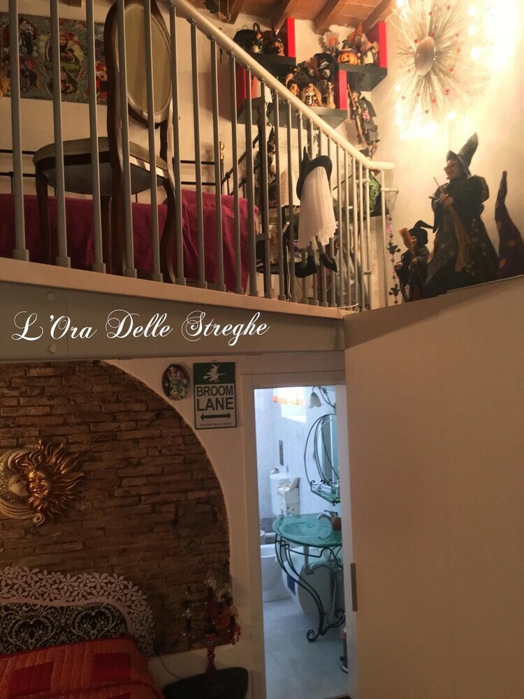 L'ora Delle Streghe B&B Centralissimo
