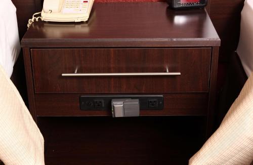 Posada Red Roof Plus Mount Pleasant - Patriots Point