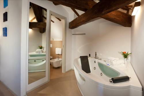 Hostal Coldimolino Country House