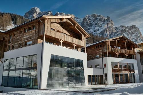 Hotel St�res - Mountain Nature Hotel