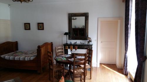 Bed & Breakfast L'echauguette Isserpent