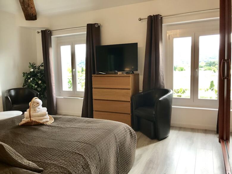 Bed & Breakfast Domaine De L'aufrene