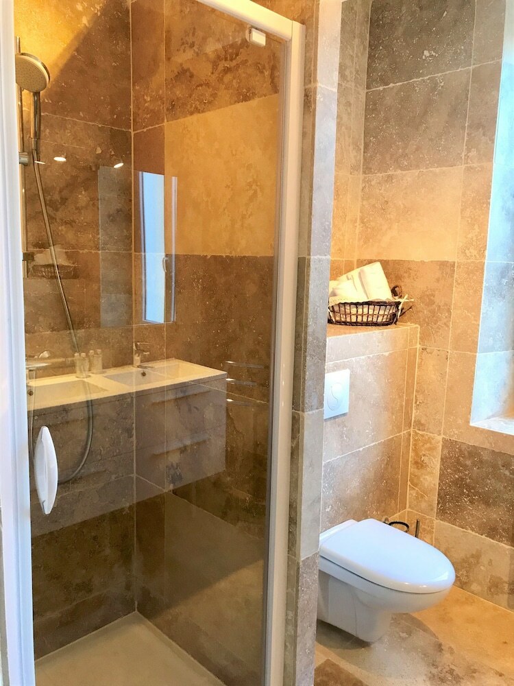 Bed & Breakfast Domaine De L'aufrene