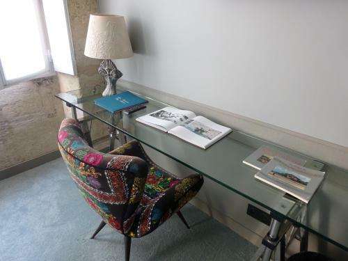 Hostal Une Chambre Chez Dupont