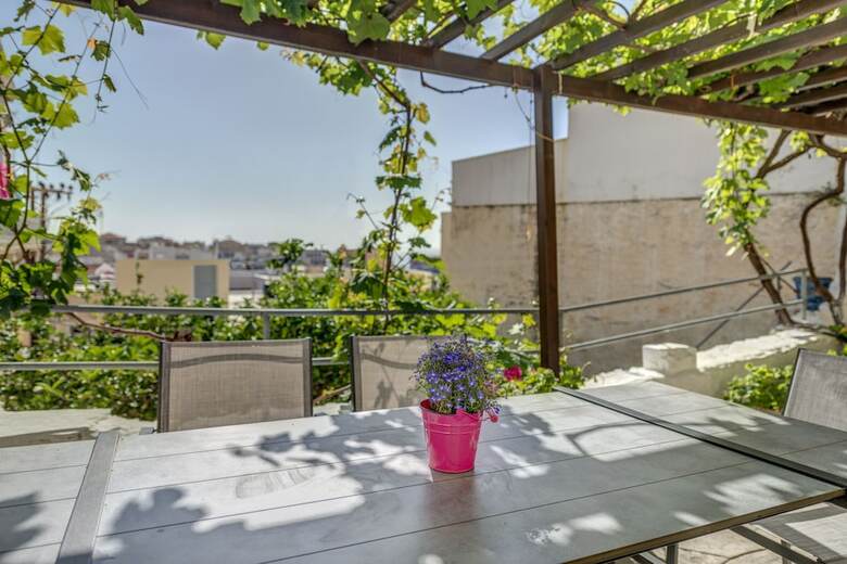 Hostal Ethrion