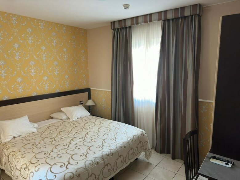 Hotel De La Ville Relais