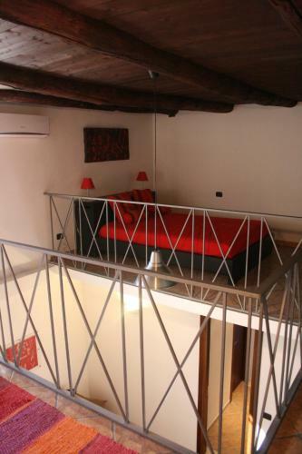 Apartment 25