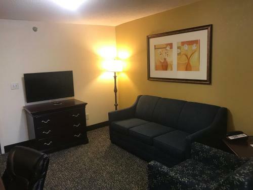 Motel Days Inn & Suites Tucker