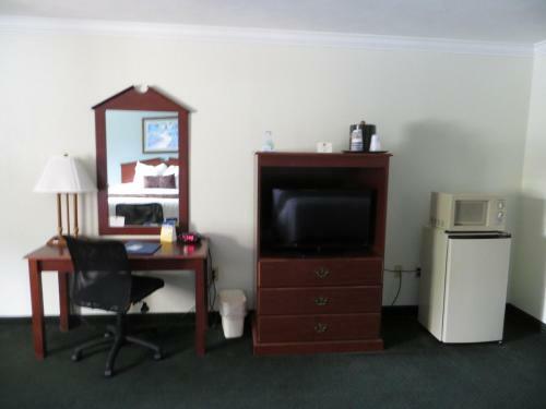 Motel Days Inn & Suites Tucker